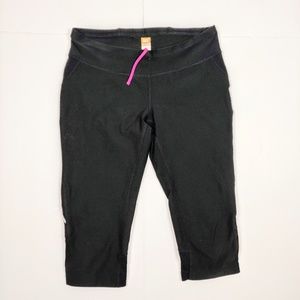 LUCY Tech Cropped Black Athletic Leggings